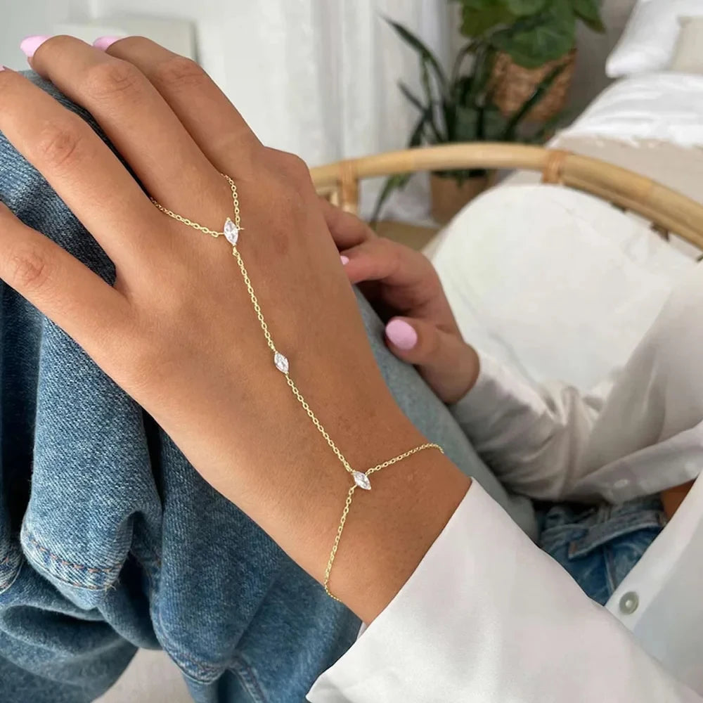 Siam - Hand chain bracelet