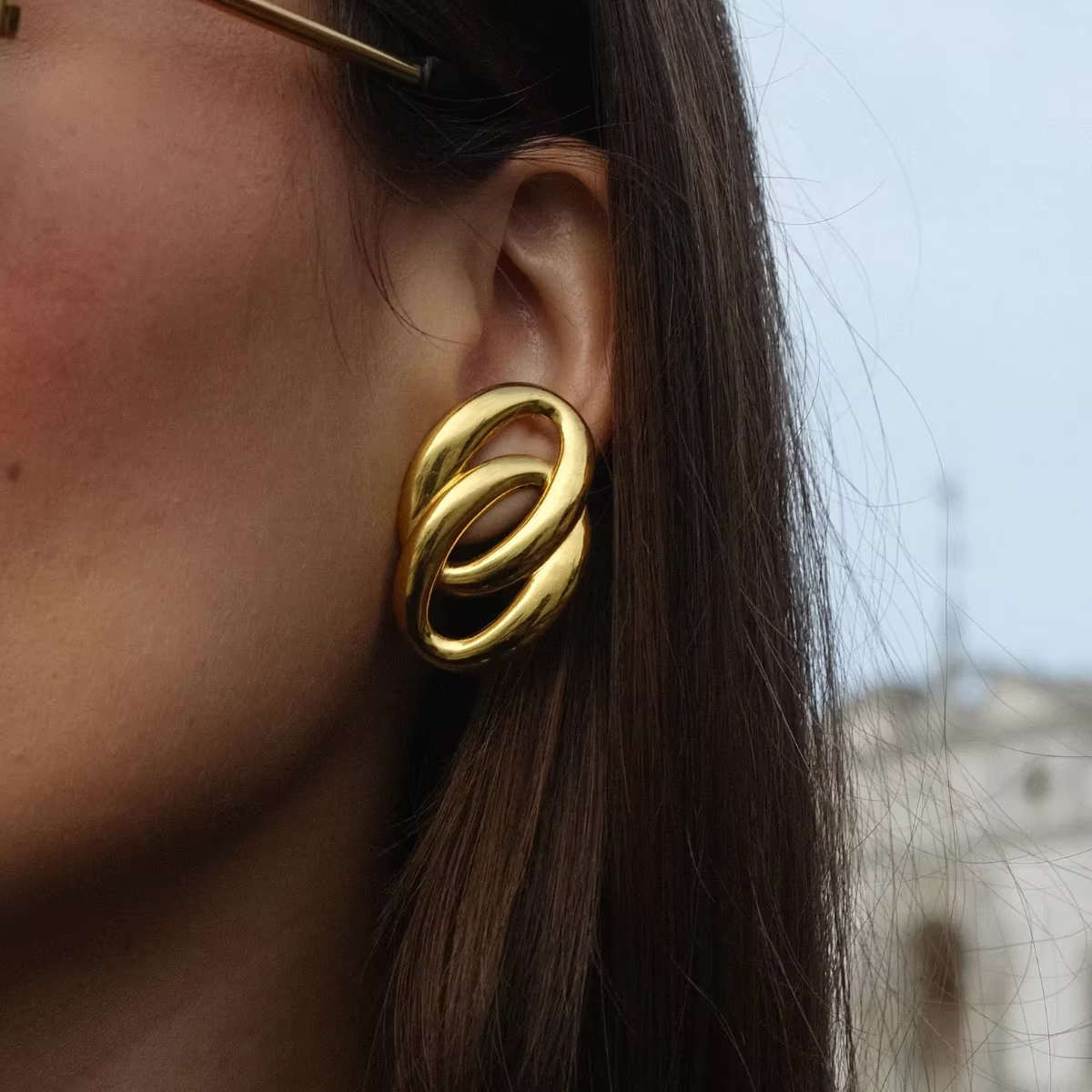 Elegant Loop - Temple Jewelry